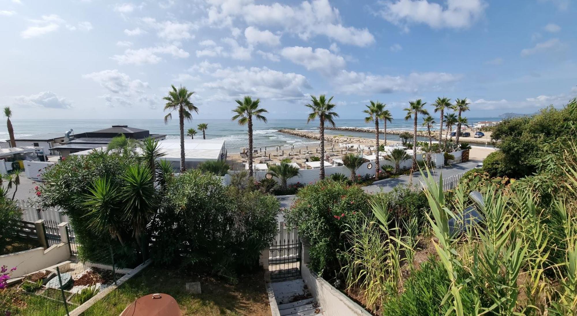 La Villa Fronte Spiaggia Bandiera Blu Sperlonga Exterior foto